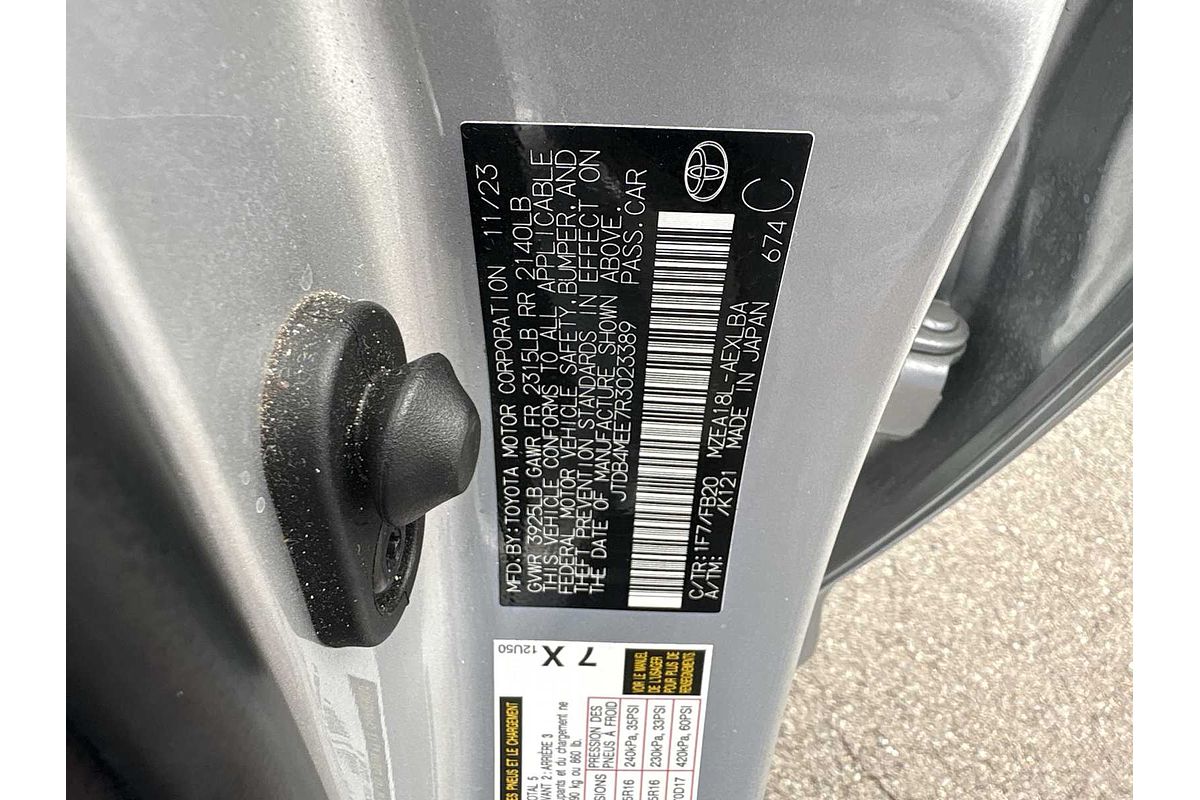 2024 Toyota Corolla LE