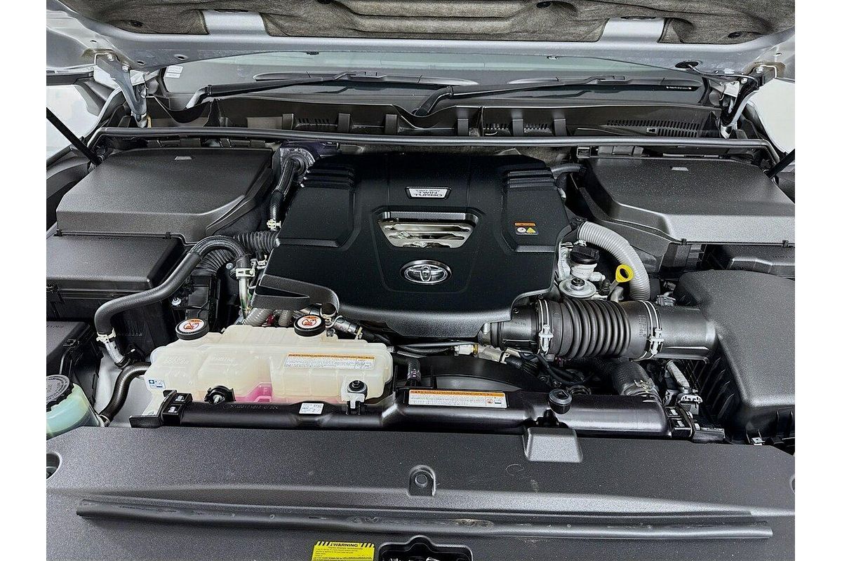 2022 Toyota Landcruiser Sahara FJA300R