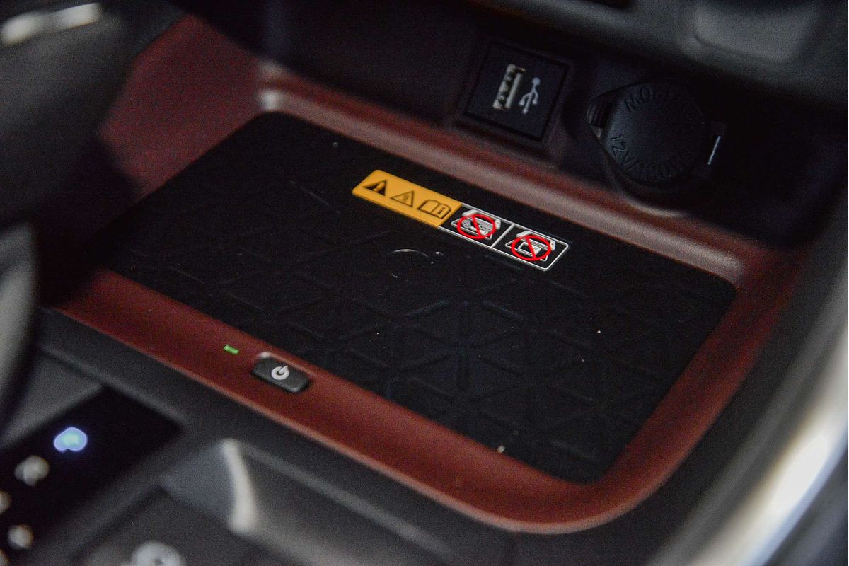 2025 Toyota RAV4 CRUISER (AWD) HYBRID AXAH54R