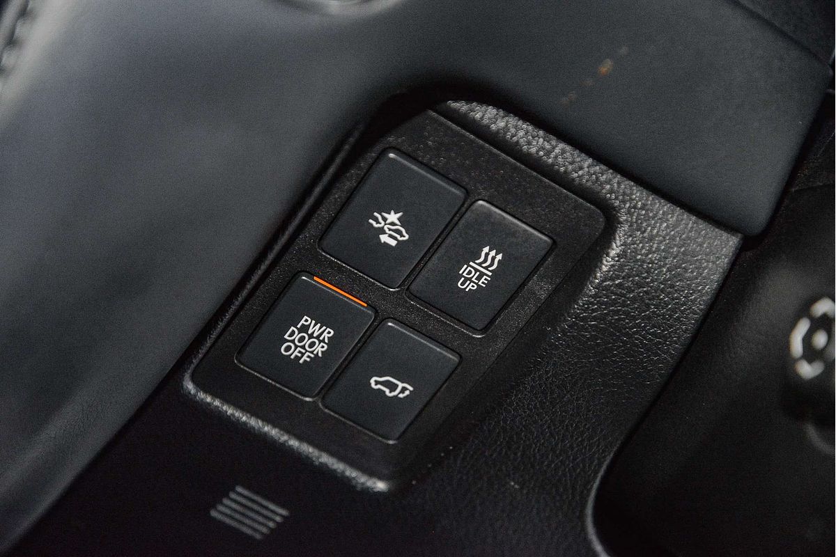 2020 Lexus LX LX450d VDJ201R
