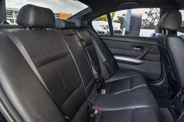 2011 BMW 3 Series 325i Exclusive Innovations E90