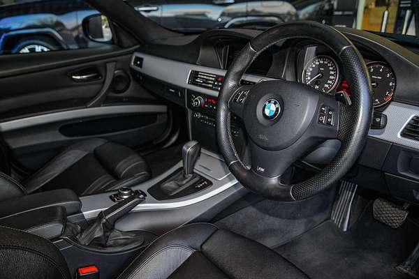 2011 BMW 3 Series 325i Exclusive Innovations E90