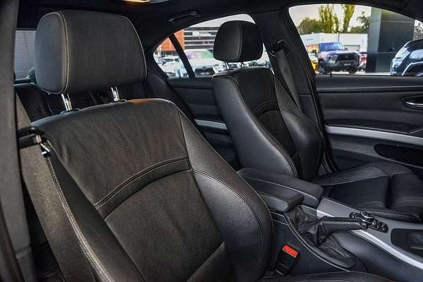 2011 BMW 3 Series 325i Exclusive Innovations E90