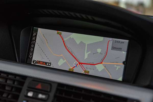 2011 BMW 3 Series 325i Exclusive Innovations E90