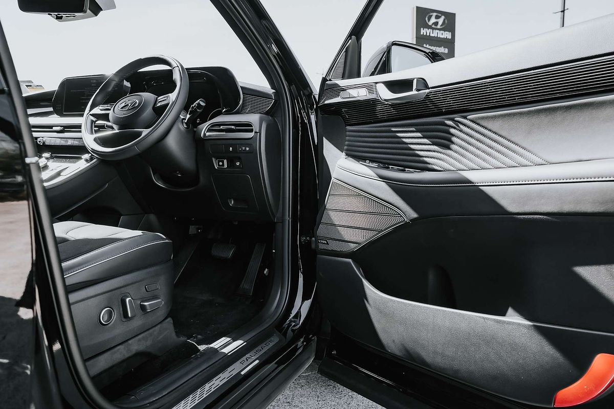 2024 Hyundai Palisade Calligraphy Black Ink LX2.V5