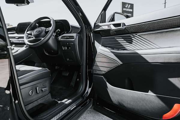 2024 Hyundai Palisade Calligraphy Black Ink LX2.V5