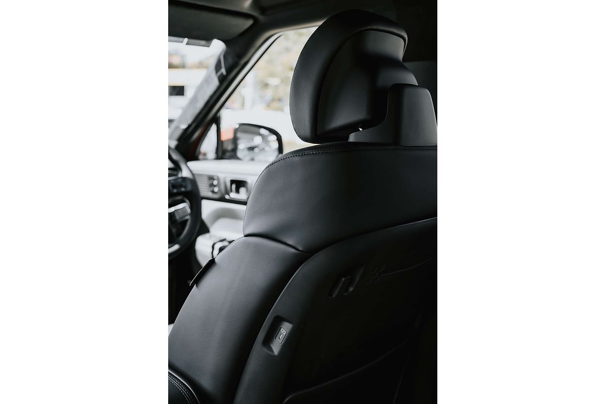 2025 Hyundai Santa Fe Hybrid Calligraphy MX5.V1
