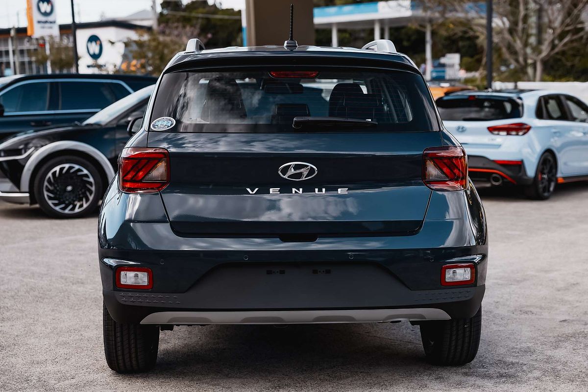 2025 Hyundai Venue Active QX.V5