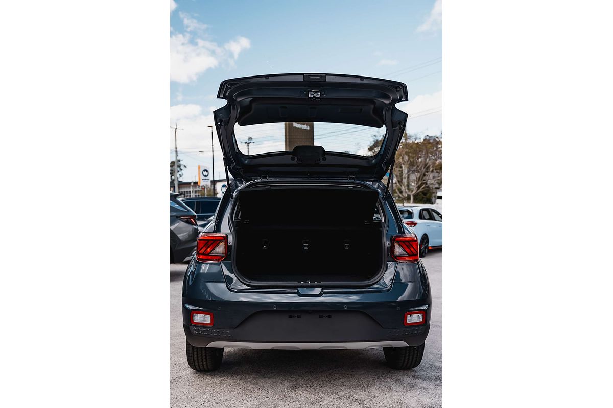 2025 Hyundai Venue Active QX.V5