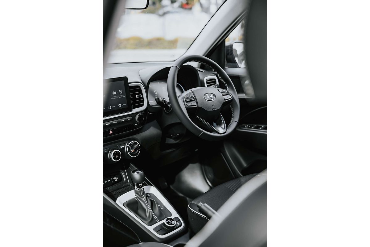 2025 Hyundai Venue Active QX.V5