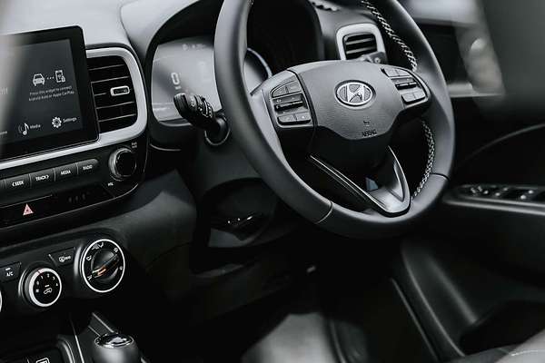 2025 Hyundai Venue Active QX.V5