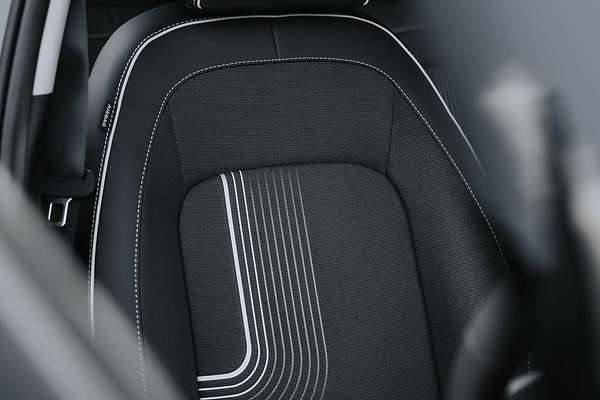 2025 Hyundai Venue Active QX.V5