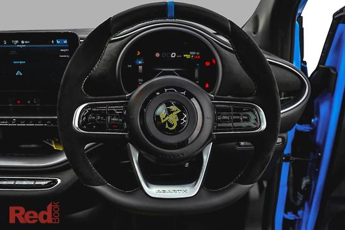 2025 Abarth 500e Turismo