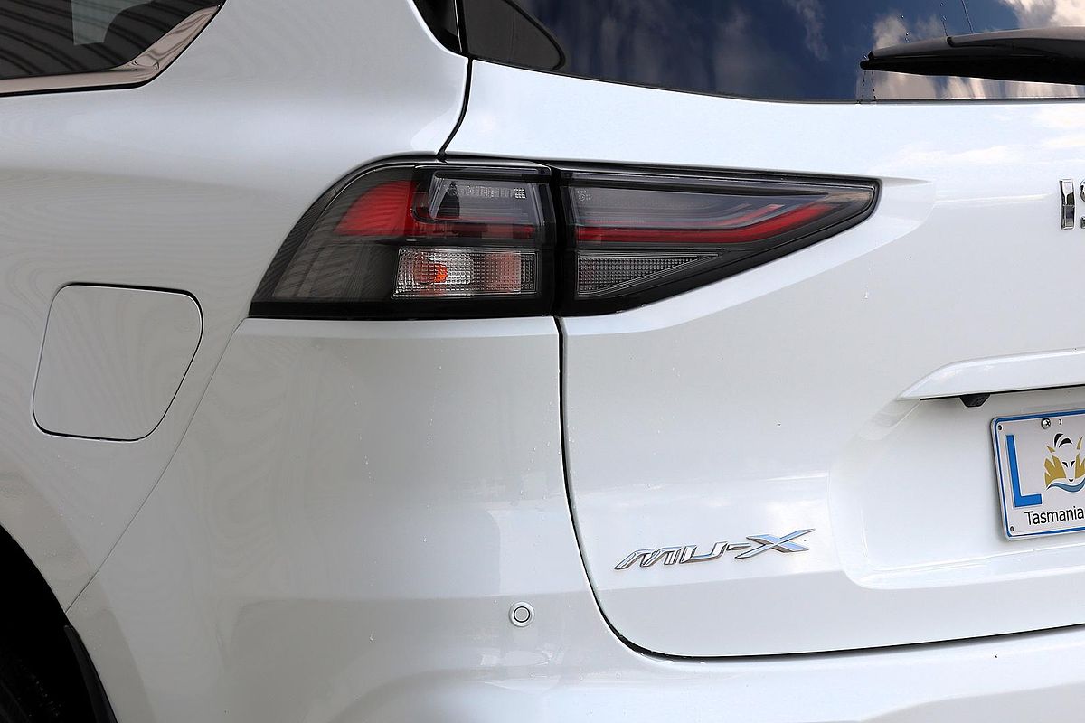 2023 Isuzu MU-X LS-U