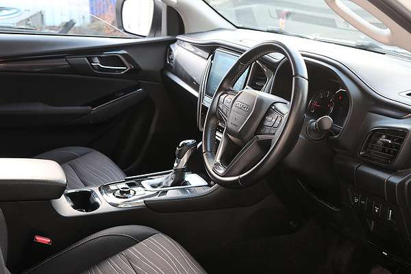 2023 Isuzu MU-X LS-U