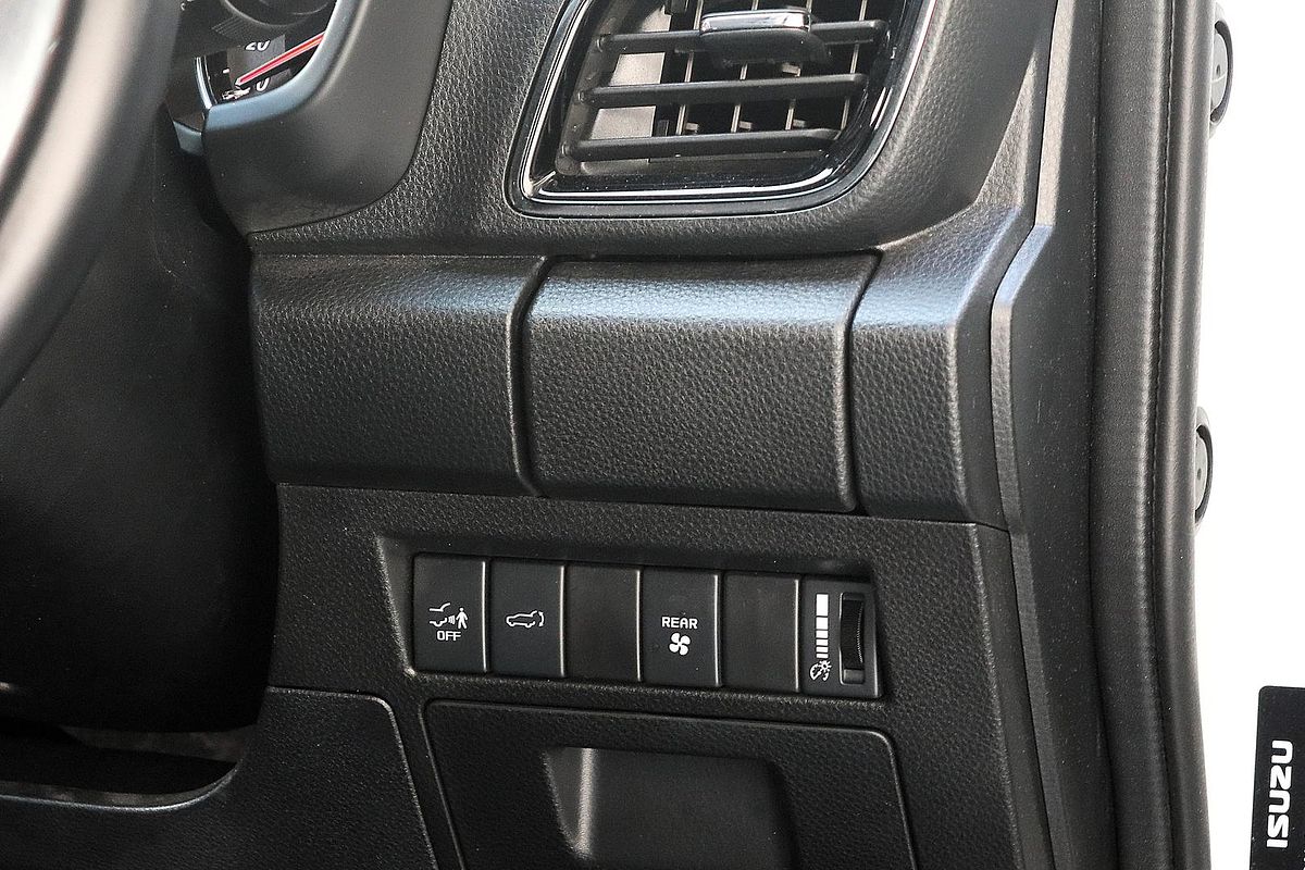 2023 Isuzu MU-X LS-U