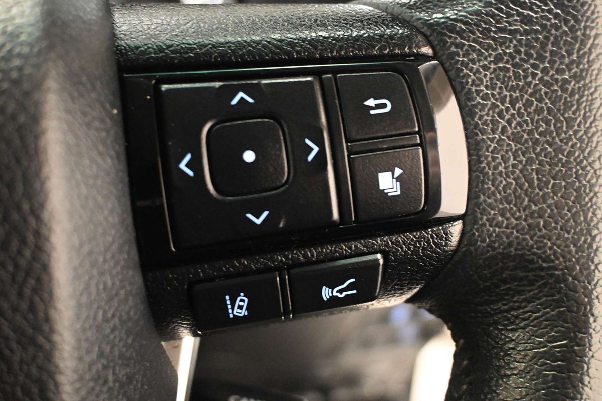 2020 Toyota Hilux SR5 GUN126R 4X4