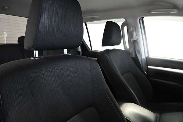 2020 Toyota Hilux SR5 GUN126R 4X4