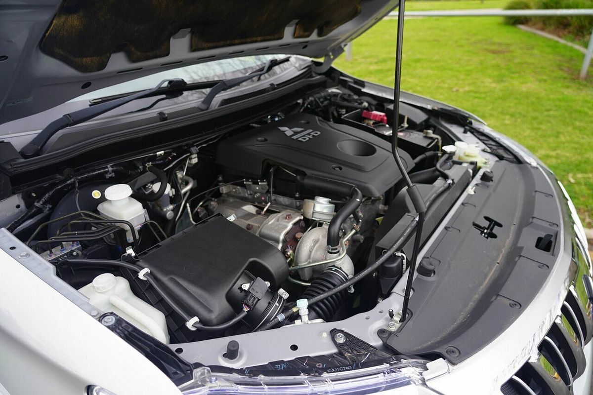 2015 Mitsubishi Triton GLX MQ 4X4
