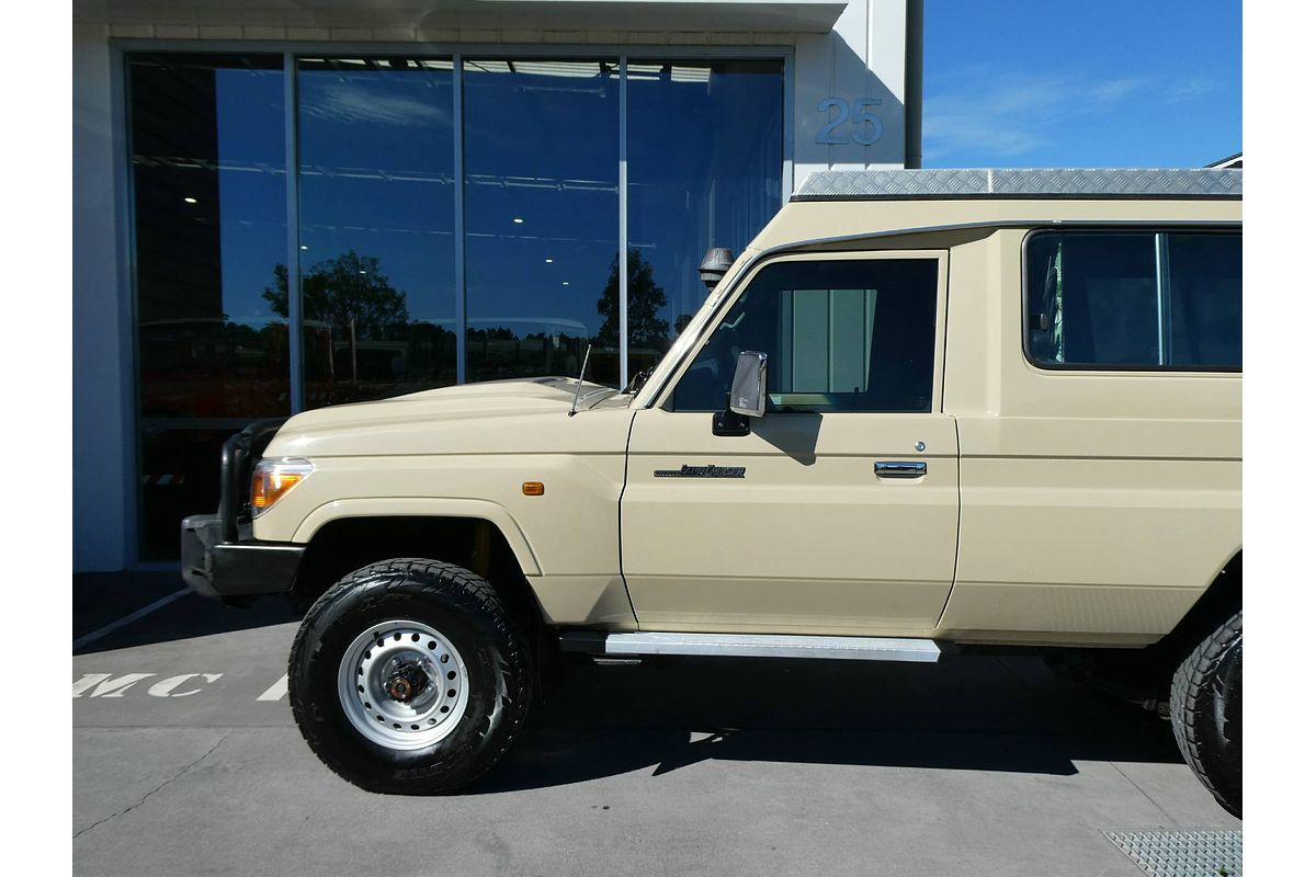 2020 Toyota Landcruiser GXL Troopcarrier VDJ78R