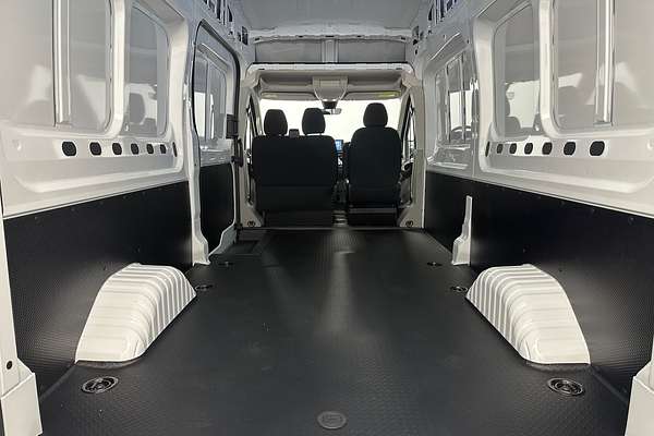 2025 LDV Deliver 9 LWB