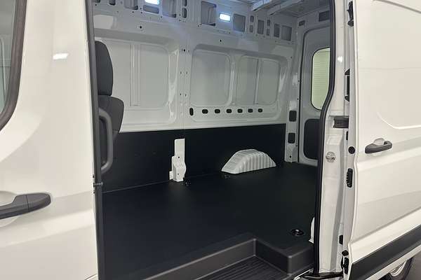 2025 LDV Deliver 9 LWB
