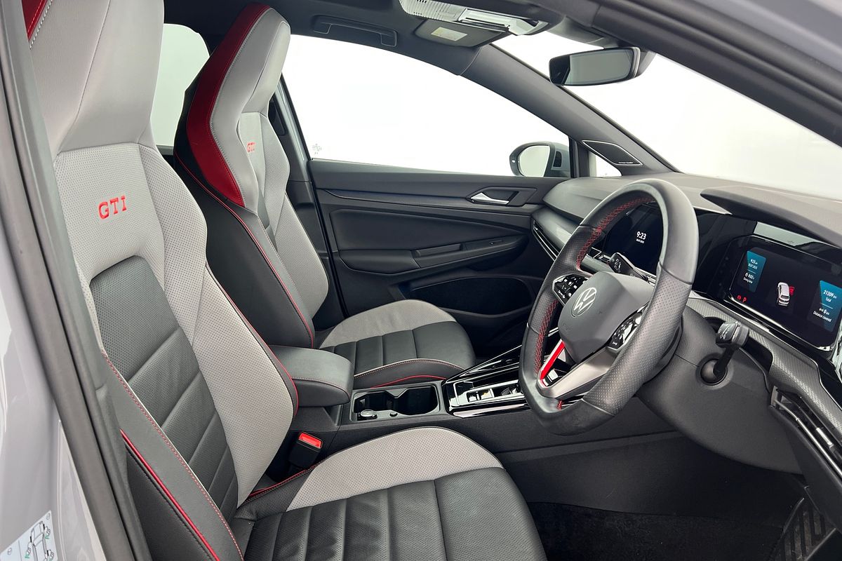 2024 Volkswagen Golf GTI 8