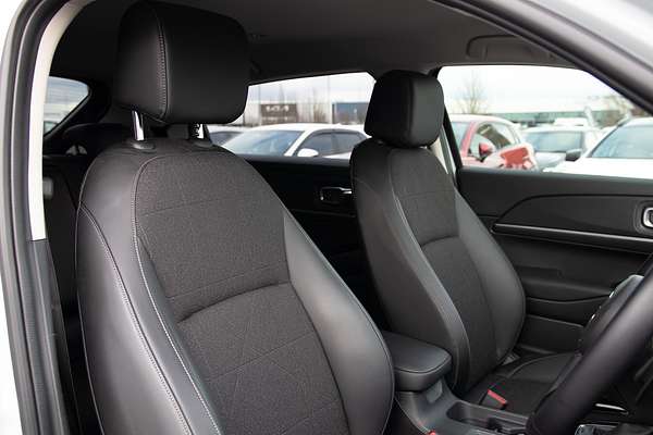 2023 Honda HR-V e:HEV L