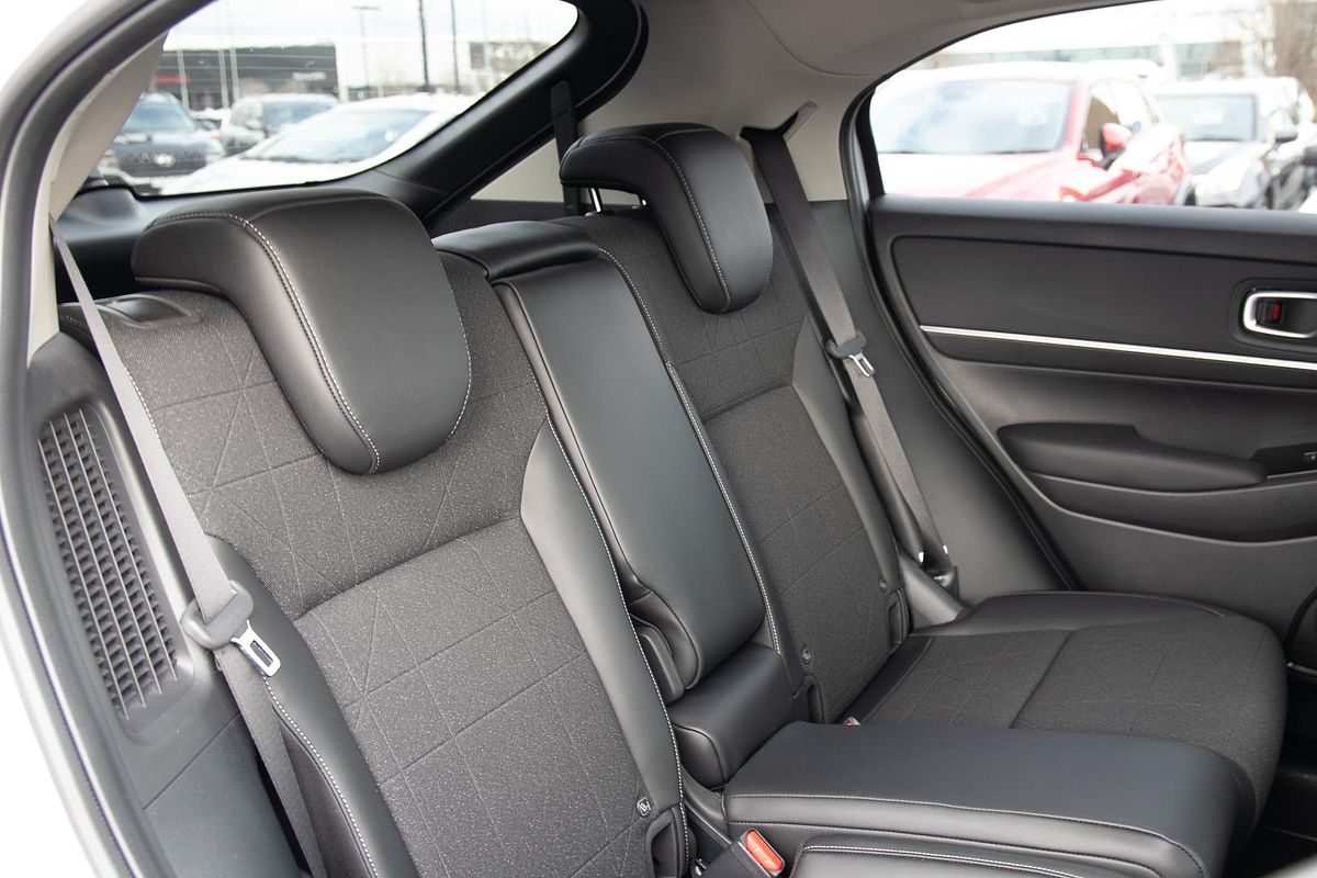 2023 Honda HR-V e:HEV L