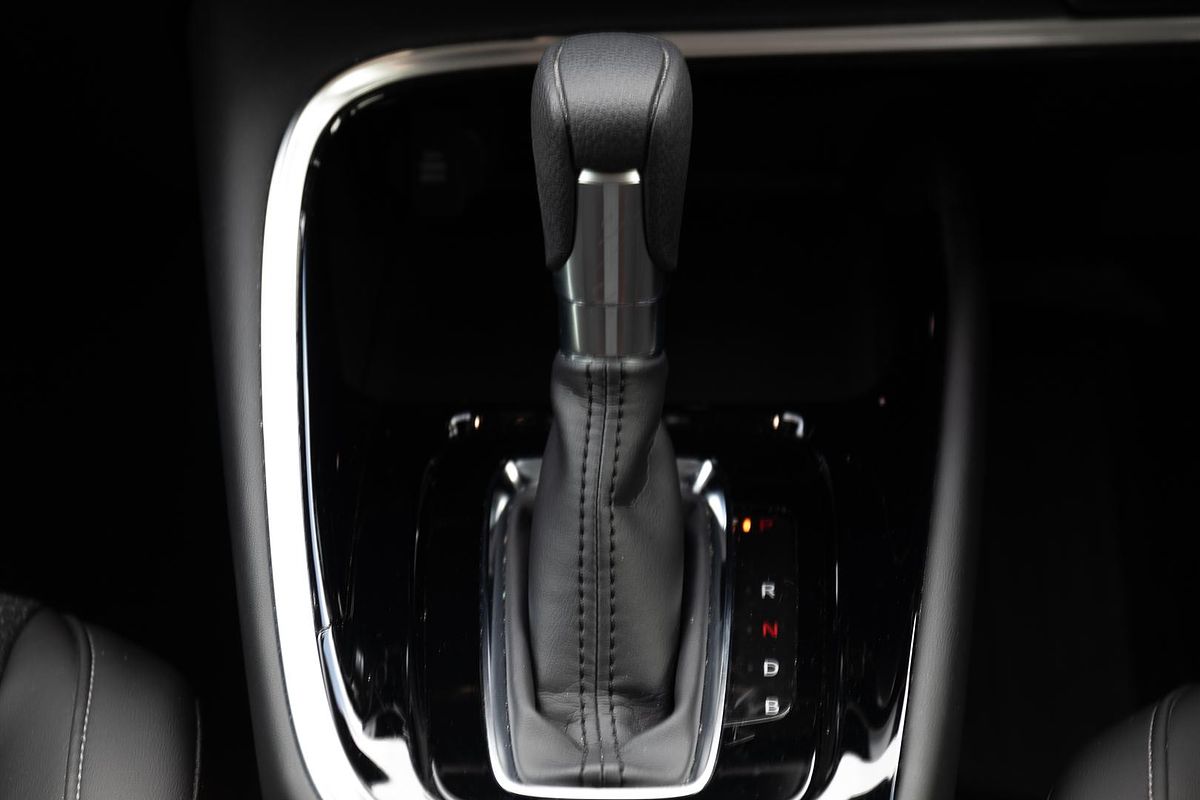 2023 Honda HR-V e:HEV L