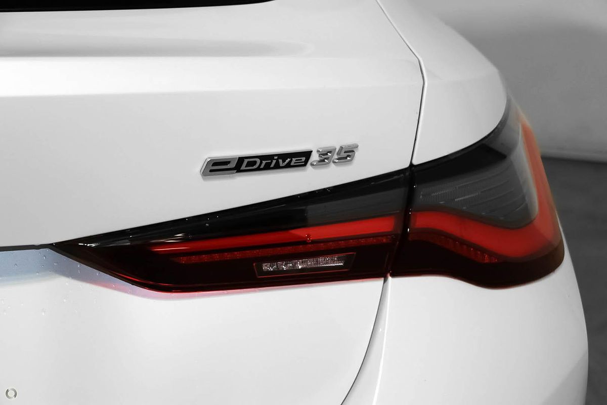 2024 BMW i4 eDrive35 G26