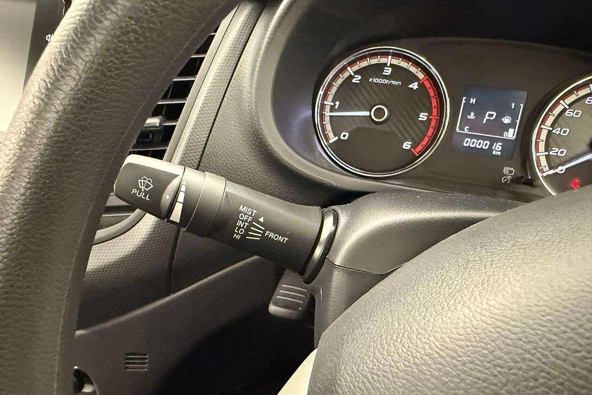 2025 Mitsubishi Triton GLX MV 4X4