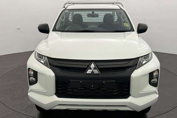 2025 Mitsubishi Triton GLX MV 4X4