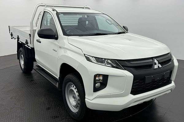 2025 Mitsubishi Triton GLX MV 4X4