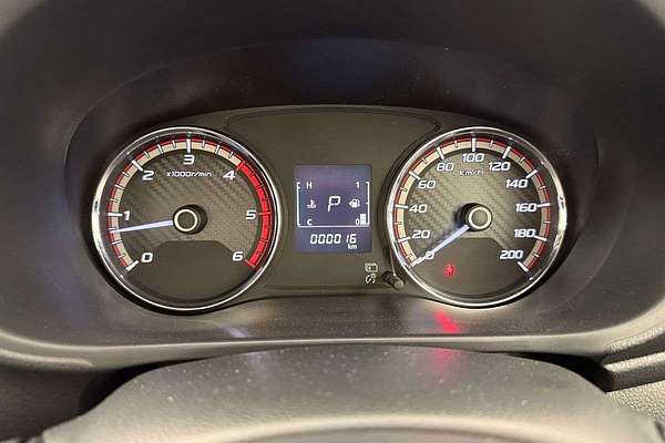 2025 Mitsubishi Triton GLX MV 4X4
