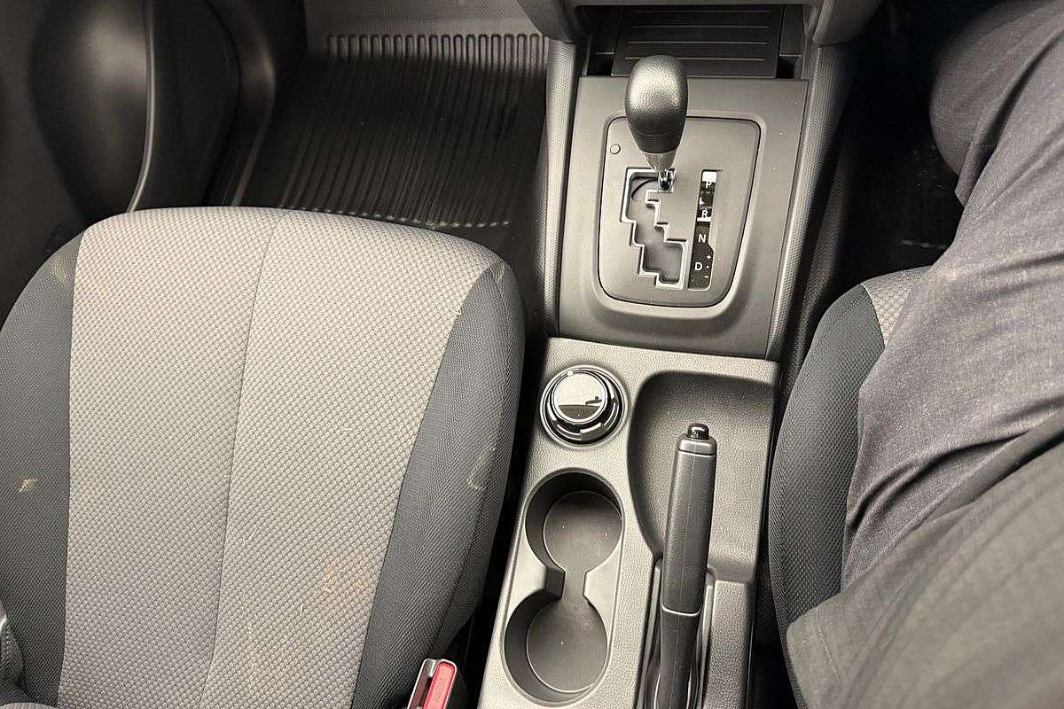 2025 Mitsubishi Triton GLX MV 4X4