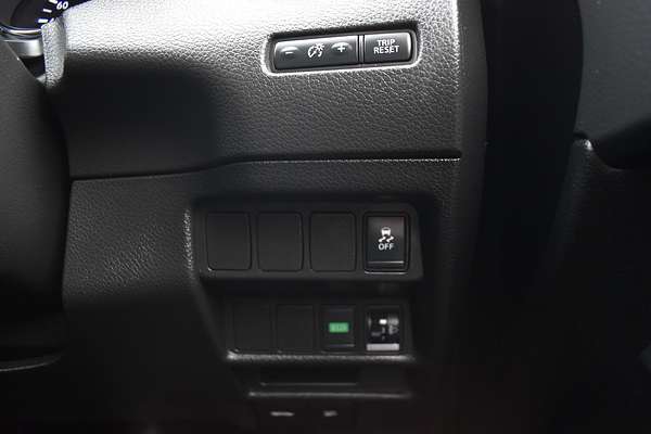 2015 Nissan X-TRAIL ST-L T32