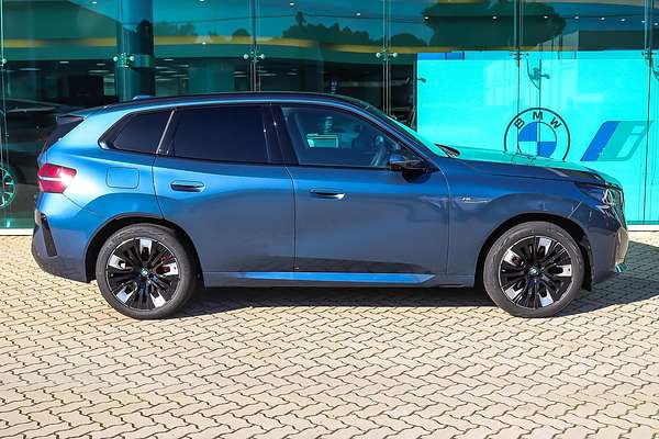 2025 BMW X3 30e xDrive G45