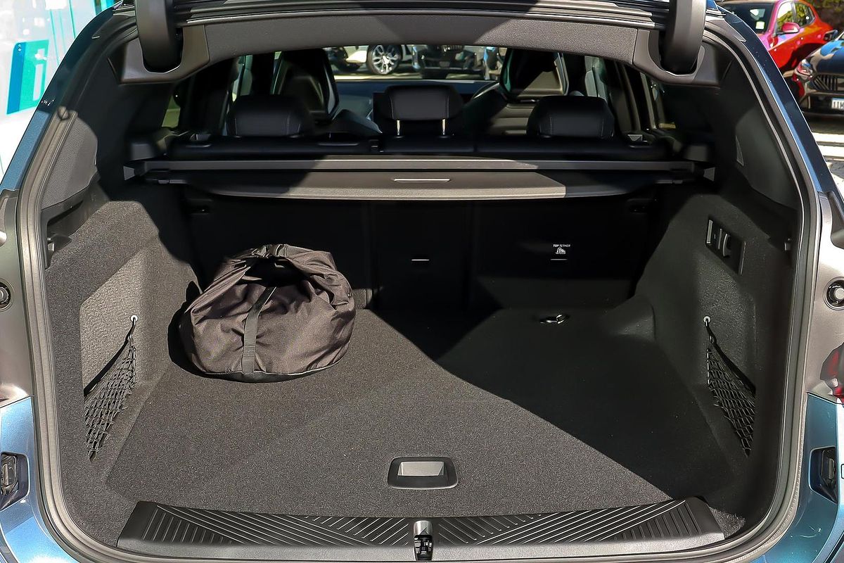 2025 BMW X3 30e xDrive G45