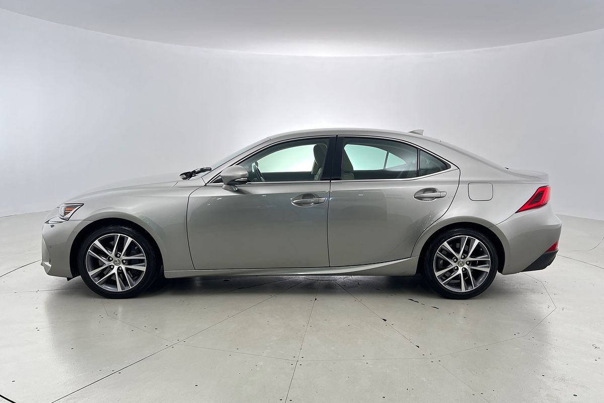 2018 Lexus IS IS300 Luxury ASE30R