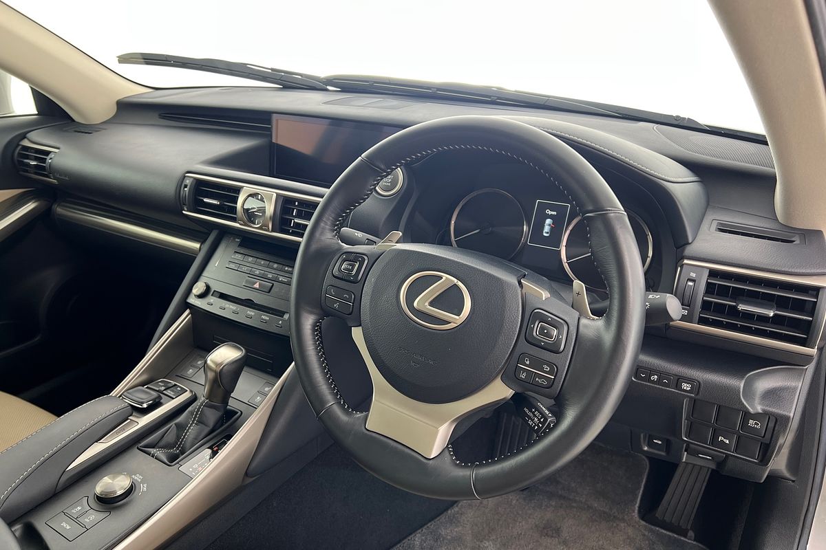 2018 Lexus IS IS300 Luxury ASE30R