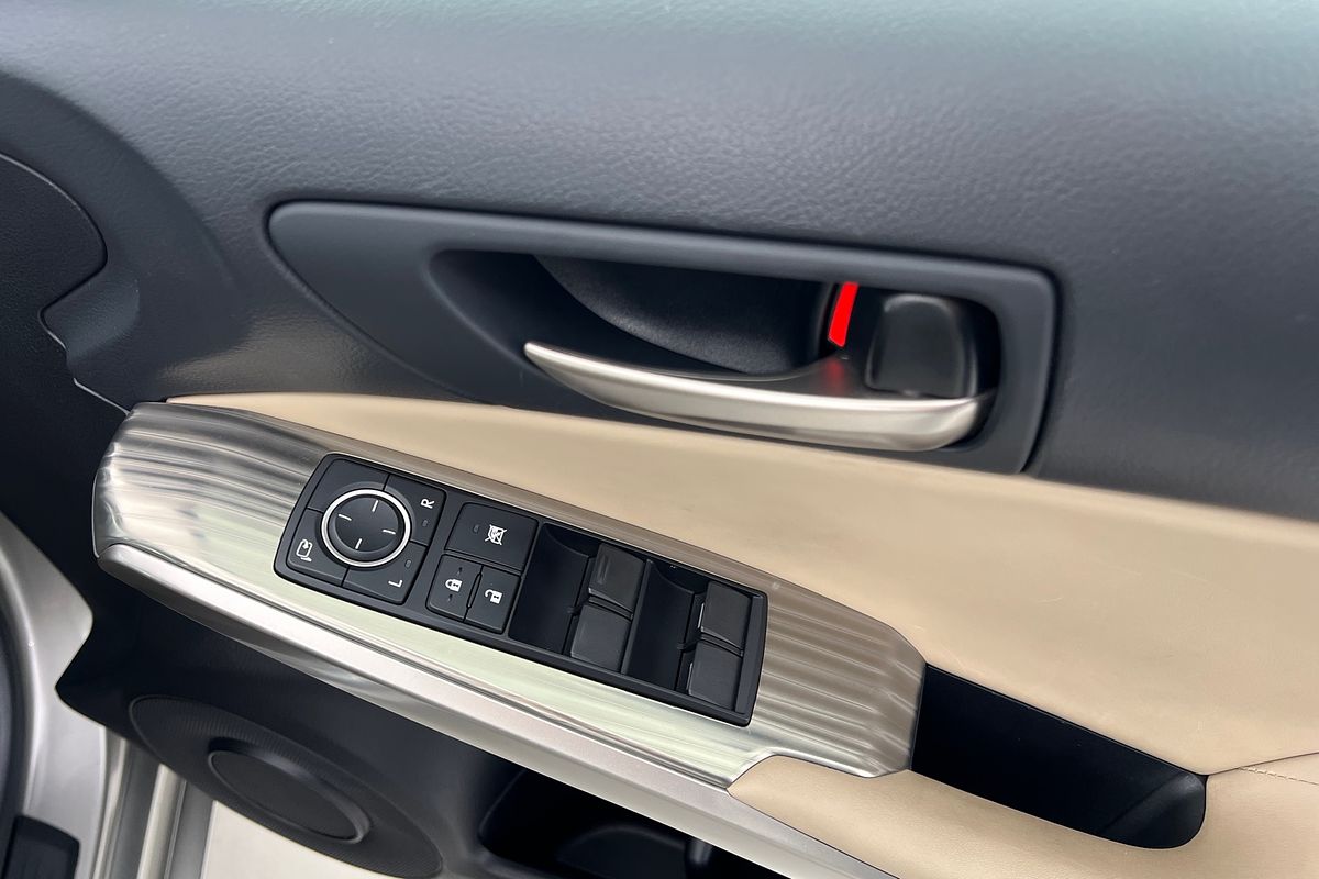 2018 Lexus IS IS300 Luxury ASE30R