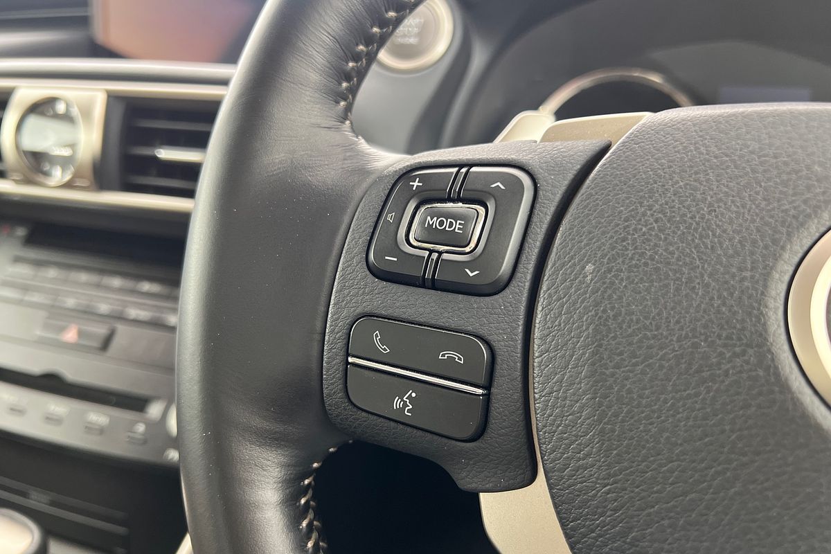 2018 Lexus IS IS300 Luxury ASE30R