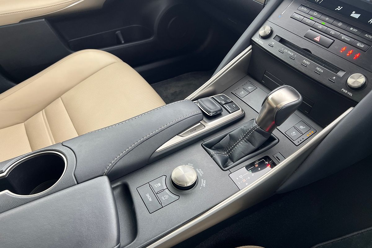 2018 Lexus IS IS300 Luxury ASE30R
