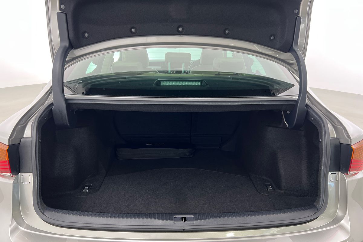 2018 Lexus IS IS300 Luxury ASE30R