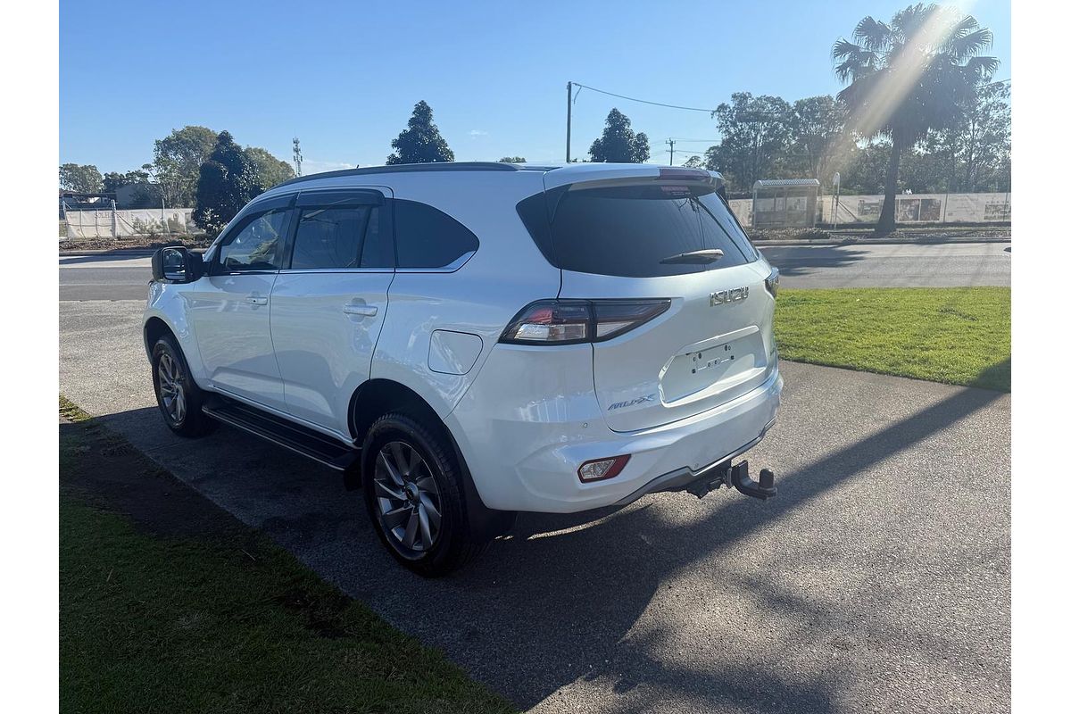 2022 Isuzu MU-X LS-U