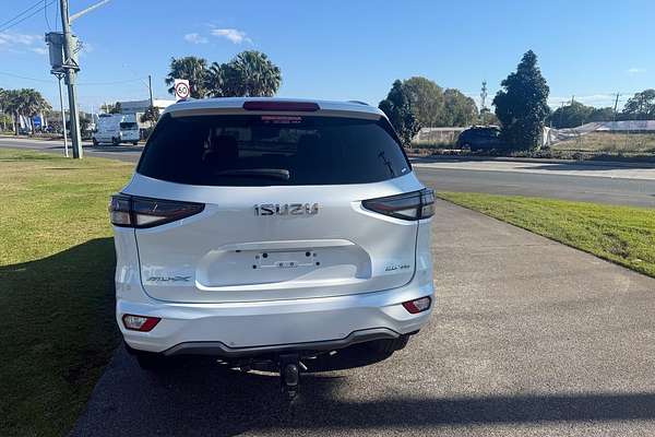 2022 Isuzu MU-X LS-U