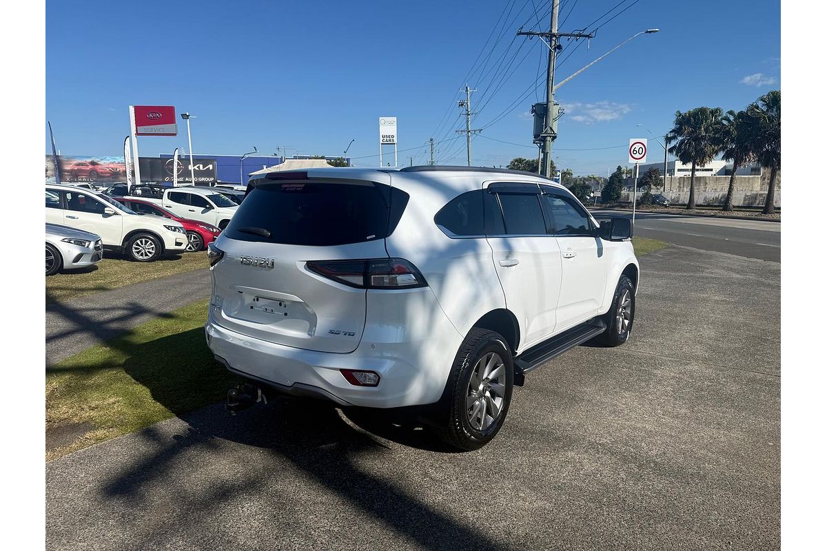 2022 Isuzu MU-X LS-U