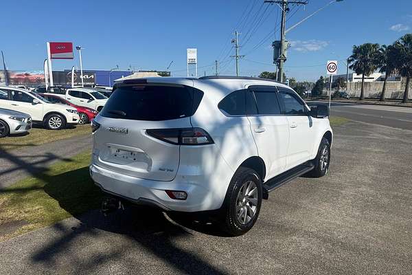 2022 Isuzu MU-X LS-U