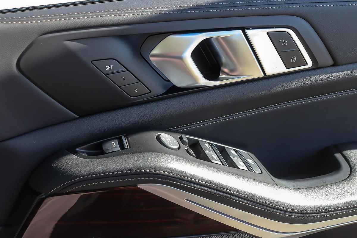 2025 BMW X5 xDrive30d M Sport G05 LCI